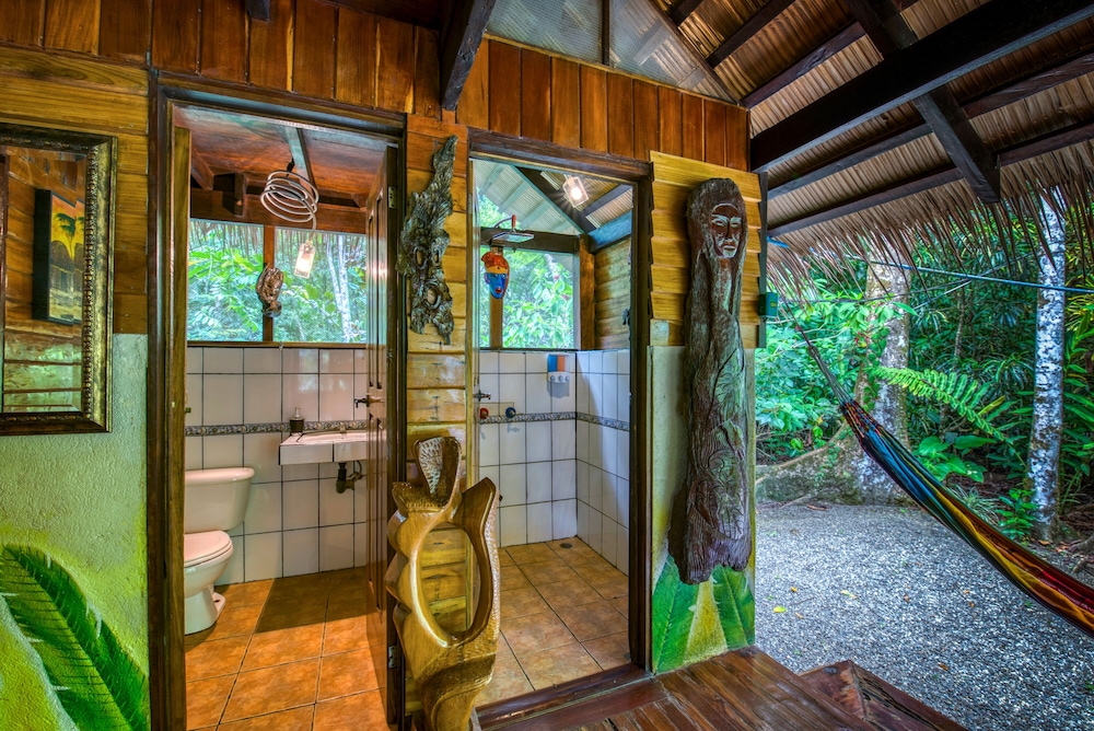 Congo Bongo EcoVillage Costa Rica