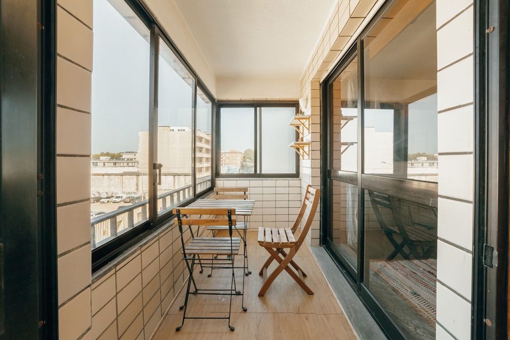 Matosinhos SEA Side 1BD by Vacationy