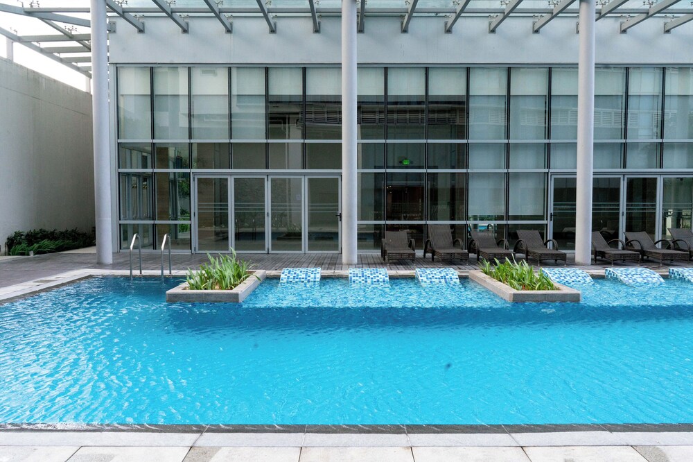 Uptown Park Suites Tower 1
