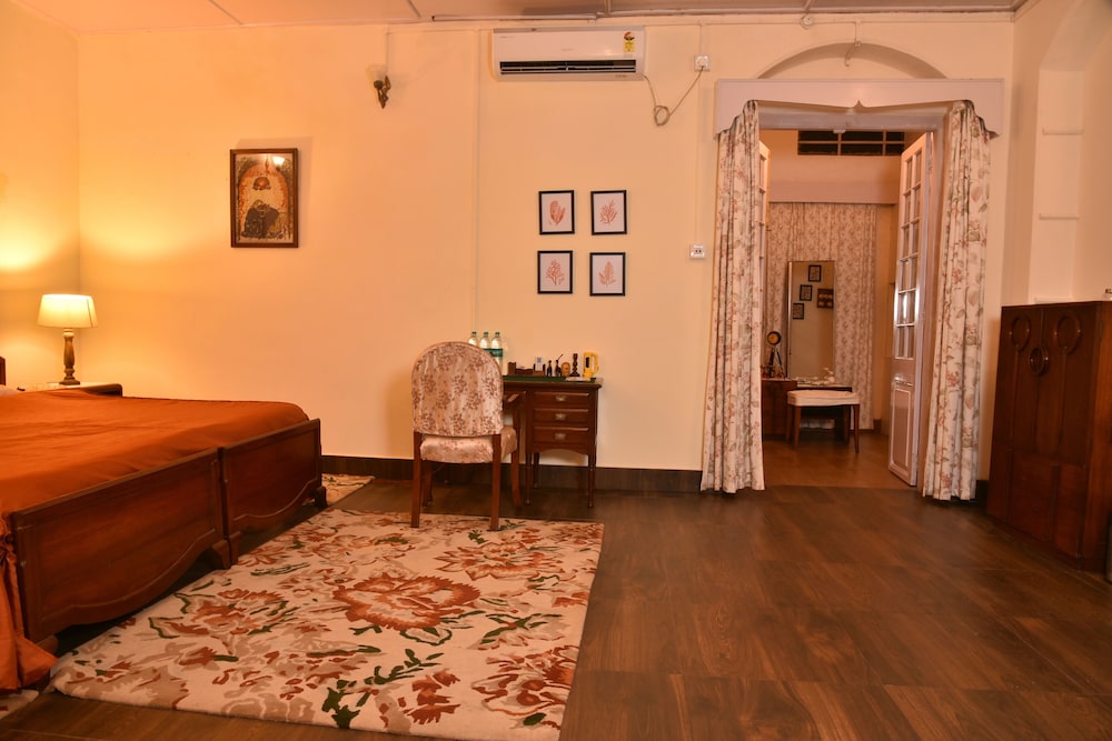 The Baradighi Bungalow - A Heritage Tea Resort view 3