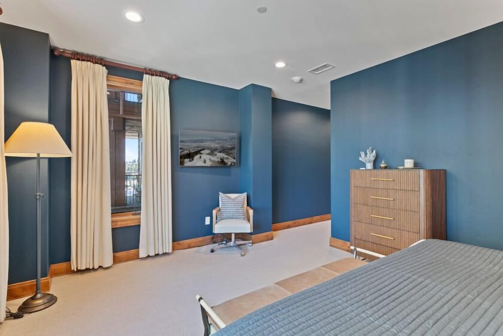 305 - Three Bedroom Shooting Star 3 Condo