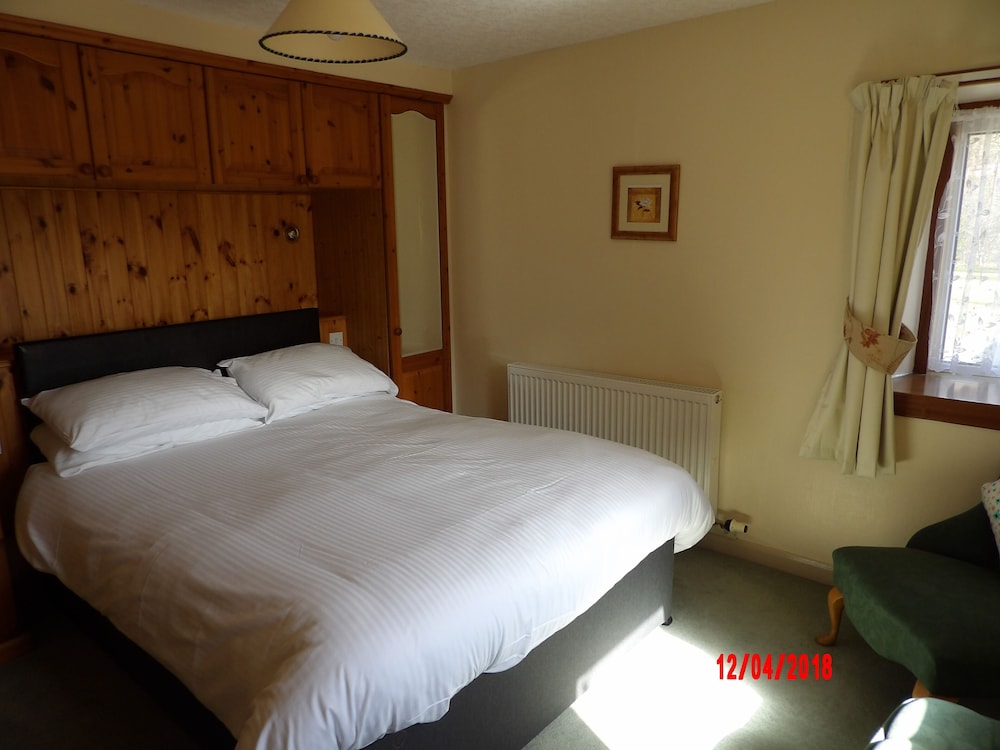 Glen Croft Cottage view 5
