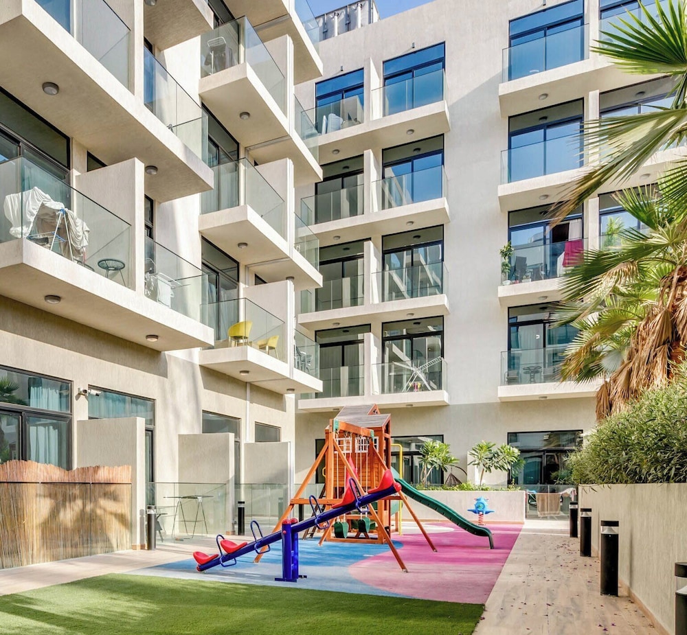 GLOBALSTAY. The Elysee III Apartments