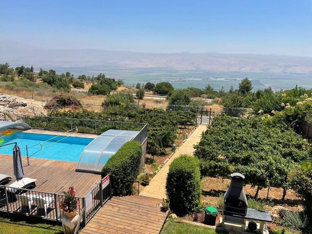 Naftali Estate