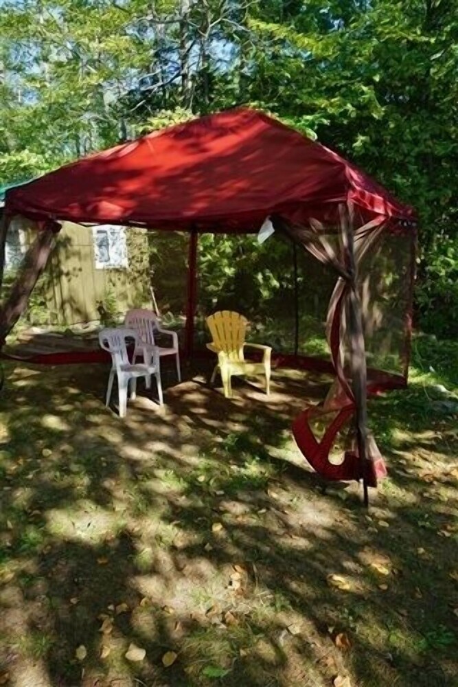 416 Papineau Lake 2 Bedroom Cottage
