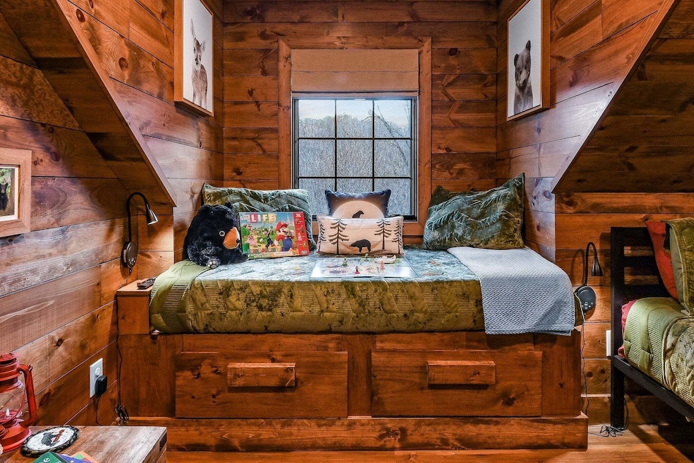 Pearl's Mountain Retreat 3 Bedroom Cabin
