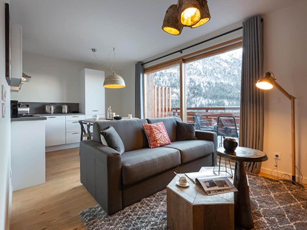 Apartment in Vaujany Near Alpe D'huez Slopes