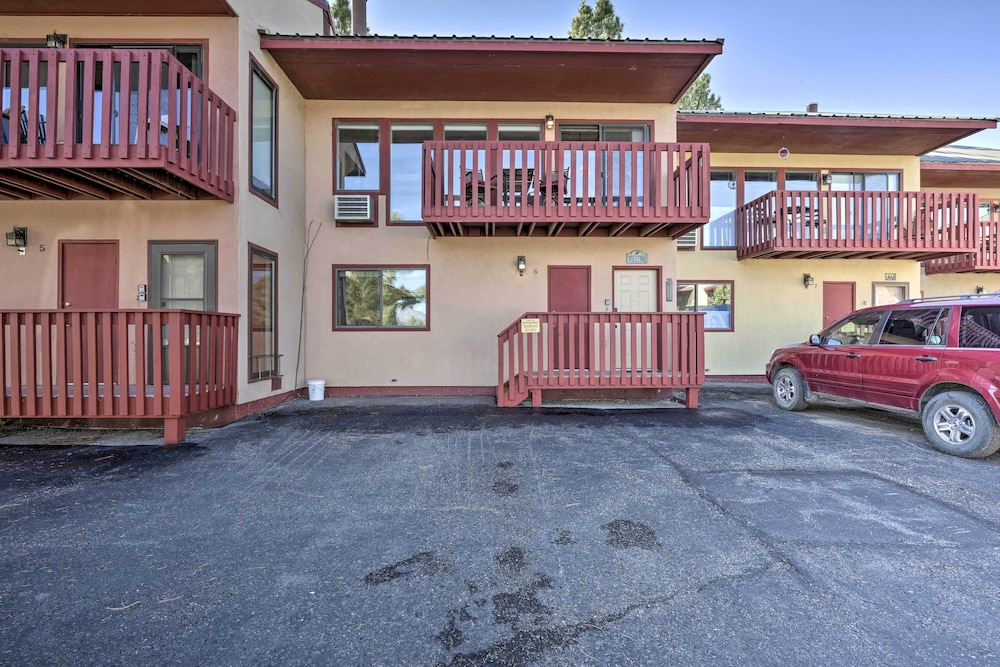 Cozy Pagosa Condo: Stunning Mountain & Lake Views! view 5