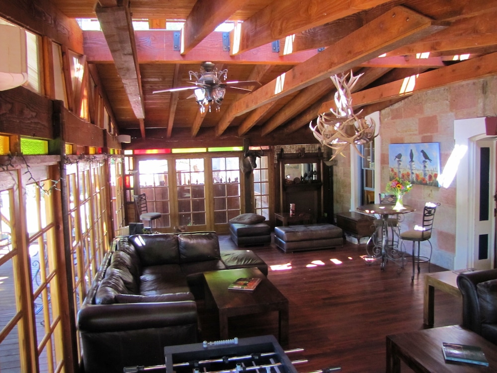 Cliff House Lodge B&B