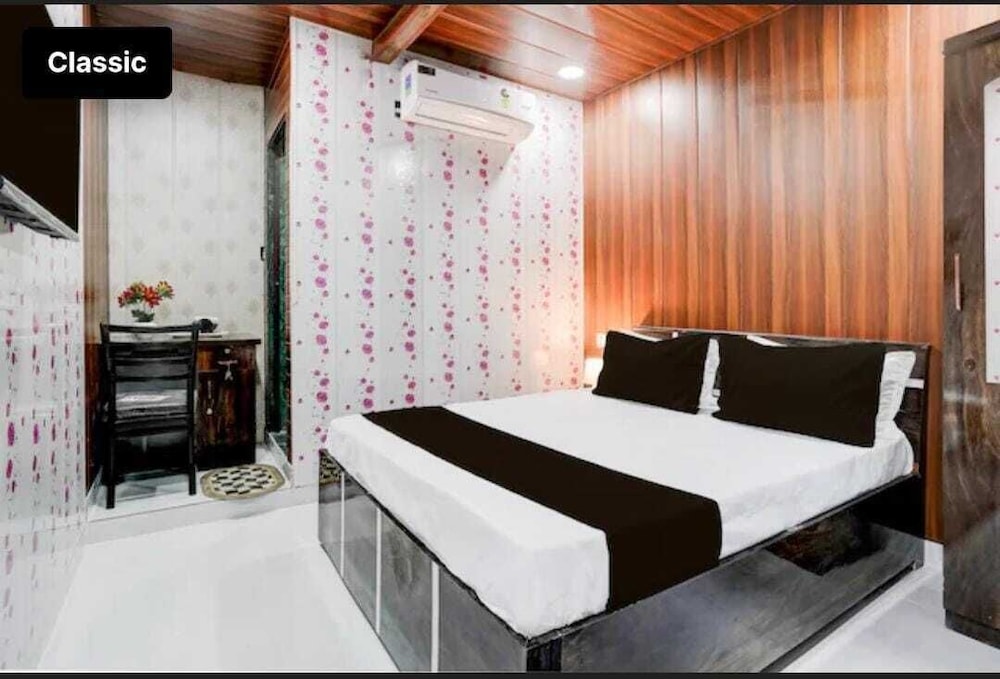 Hotel Ab Residency
