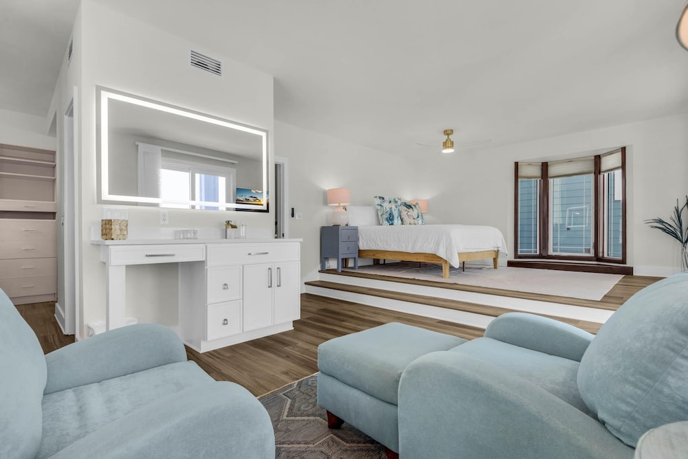 The Gulfview Grandeur