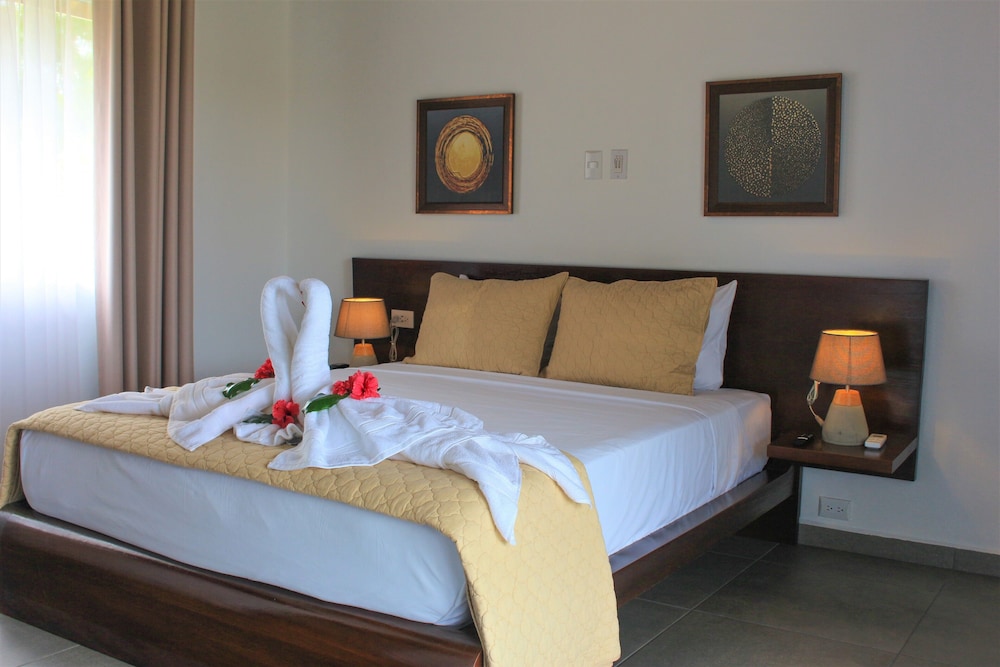 Hotel Ocean Breeze view 3