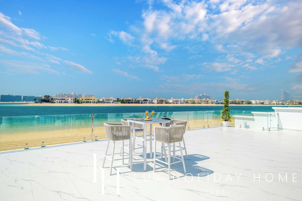 LUX The Ultimate Island Palm Villa