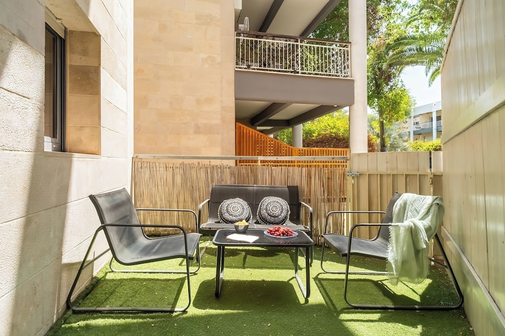 Royal Park Resort Apt 62 by Sea N' Rent