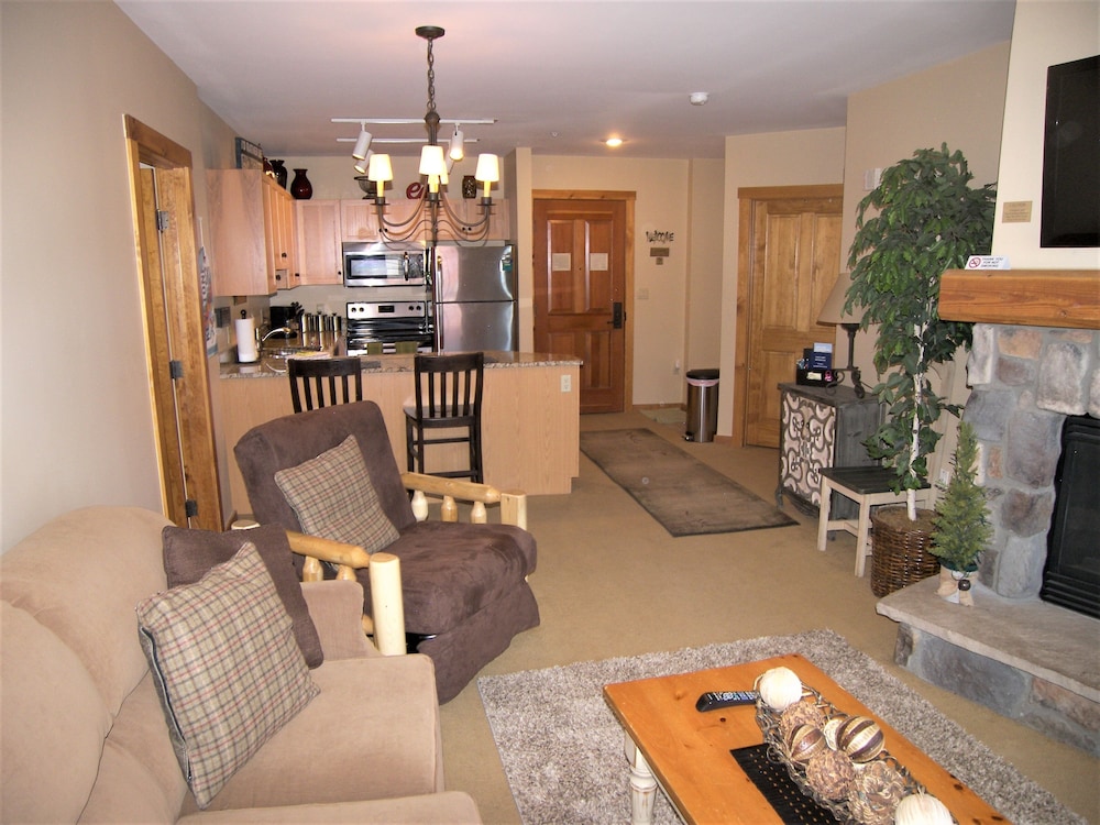 Dakota Lodge 2 Bed 2 Bath