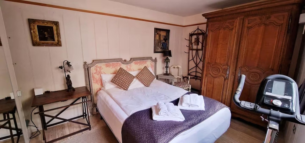 118 A Perfect Blend of Charm and Luxury