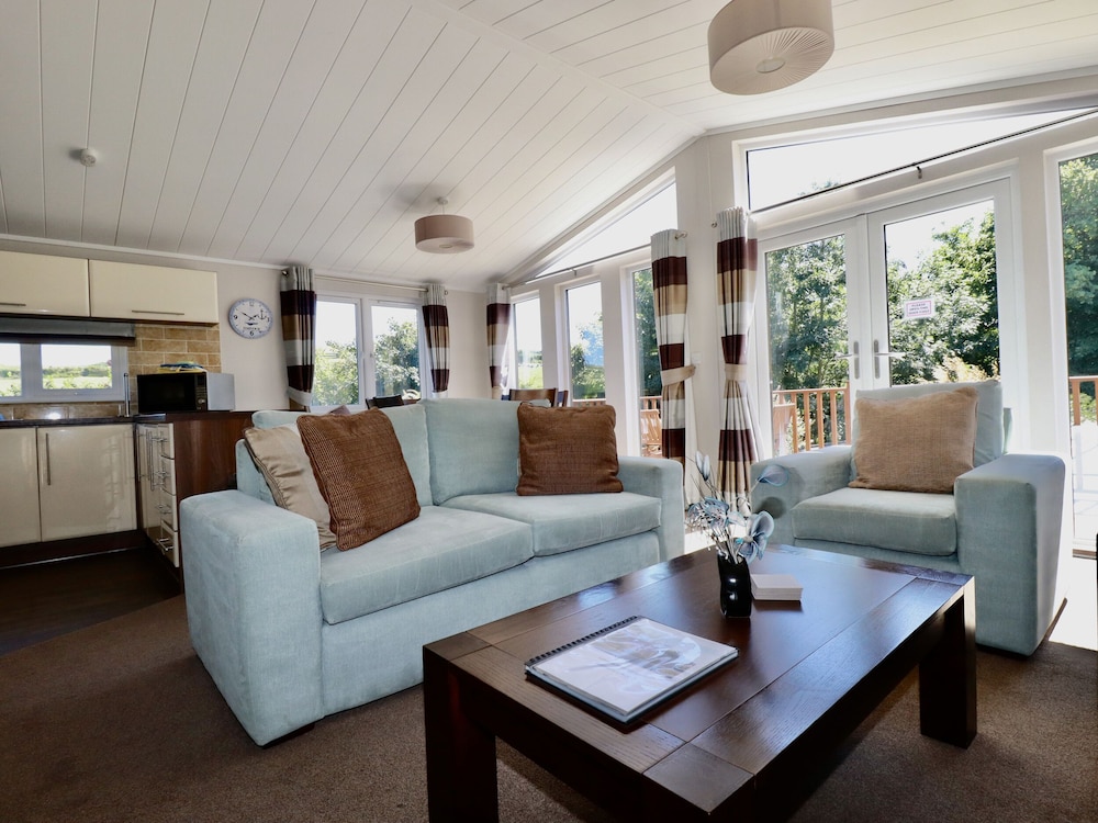 23 Bossiney Bay