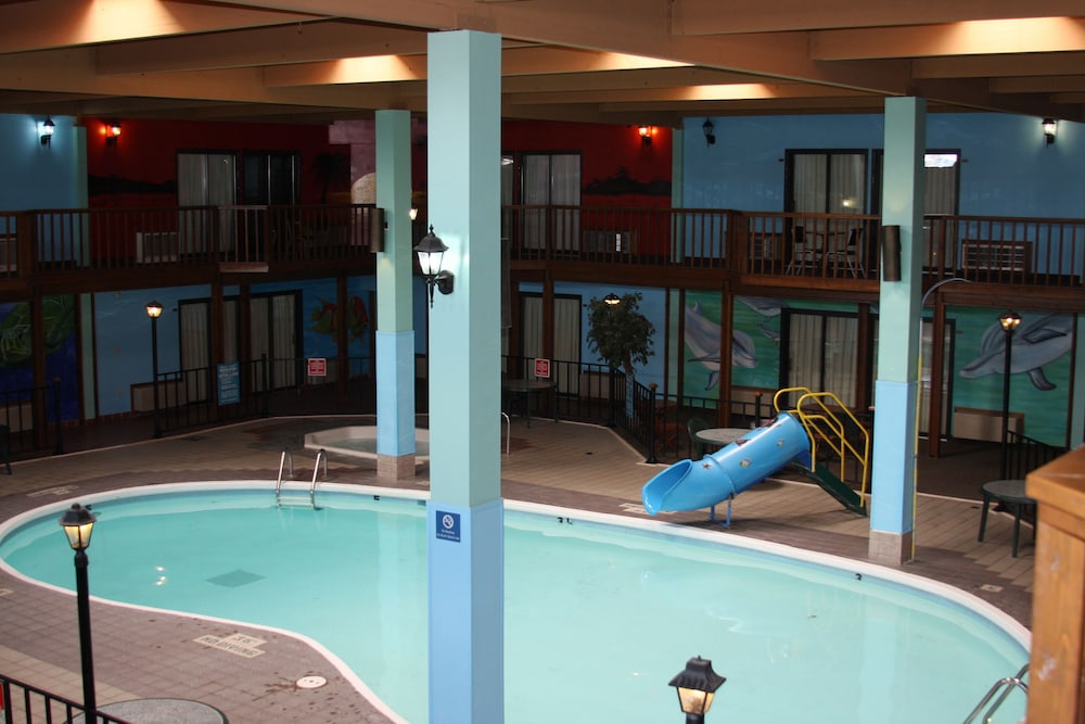 Gladstone Inn & Suites