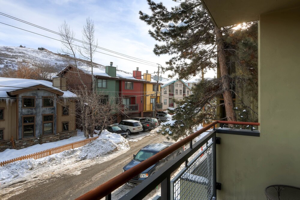 Edelweiss Haus 113 2 Bedroom Condo by RedAwning view 5