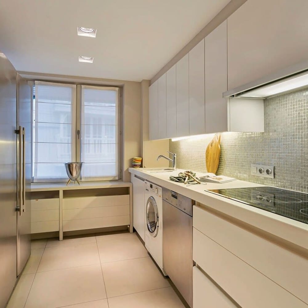 Apartment With Parking at 100 Meters From Beach