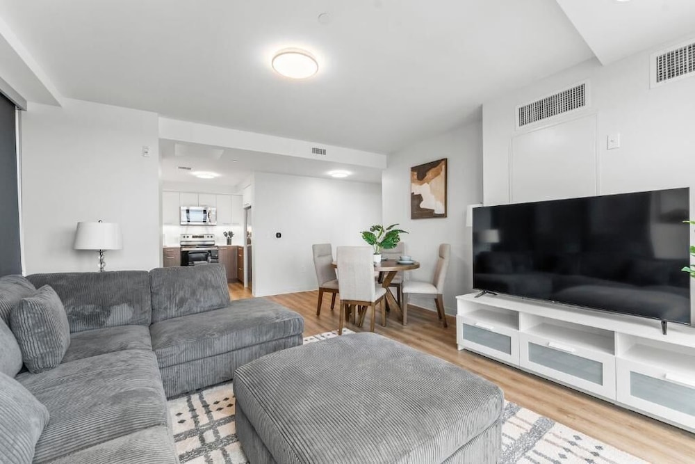 Furnished Apts near Harvard Stadium
