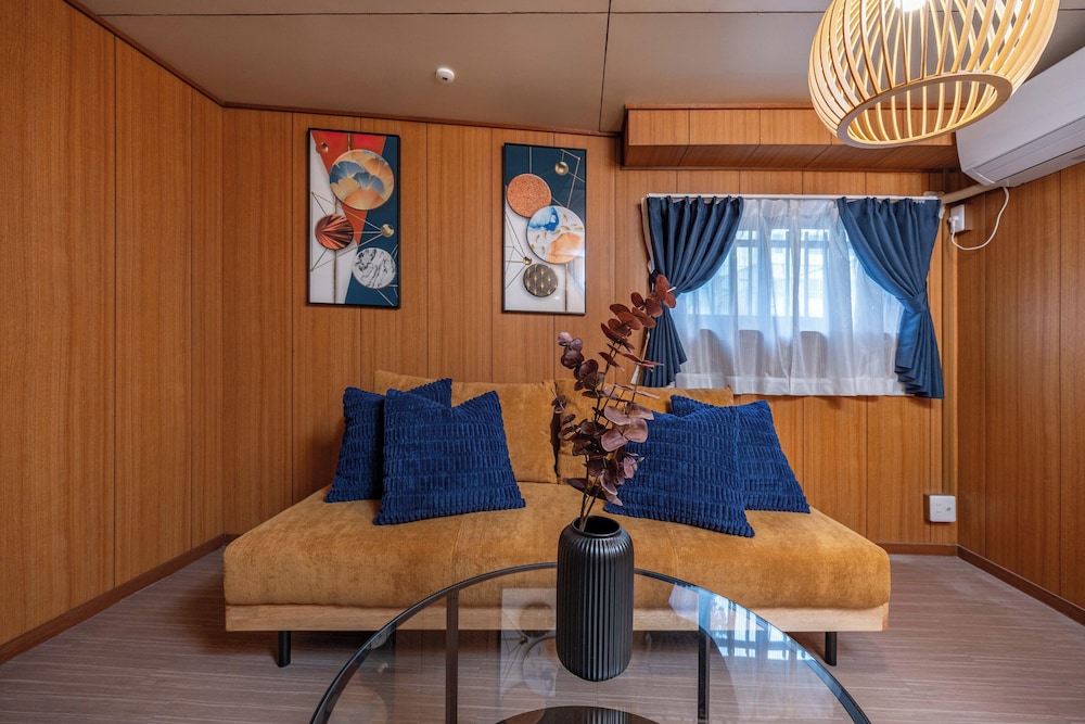 Aquamarine House