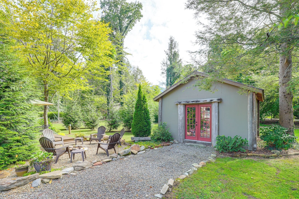 Hike, Leaf Peep & More: Sleek Cabin in Weaverville
