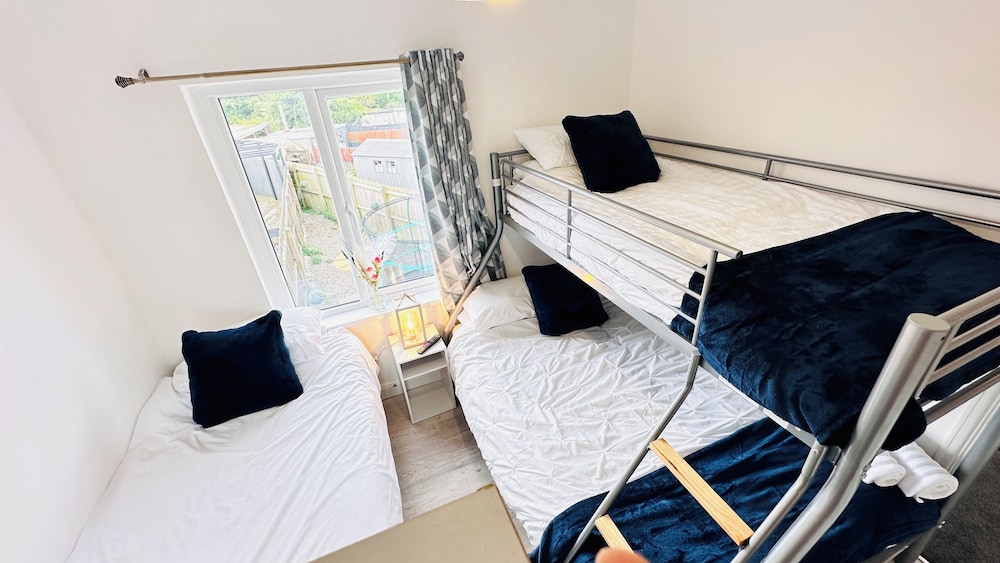 Pengam House