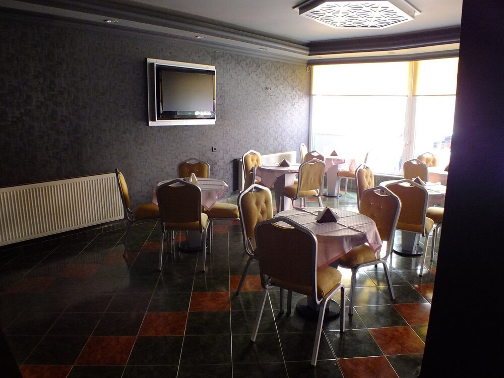 Cenova Otel - Property Image 10