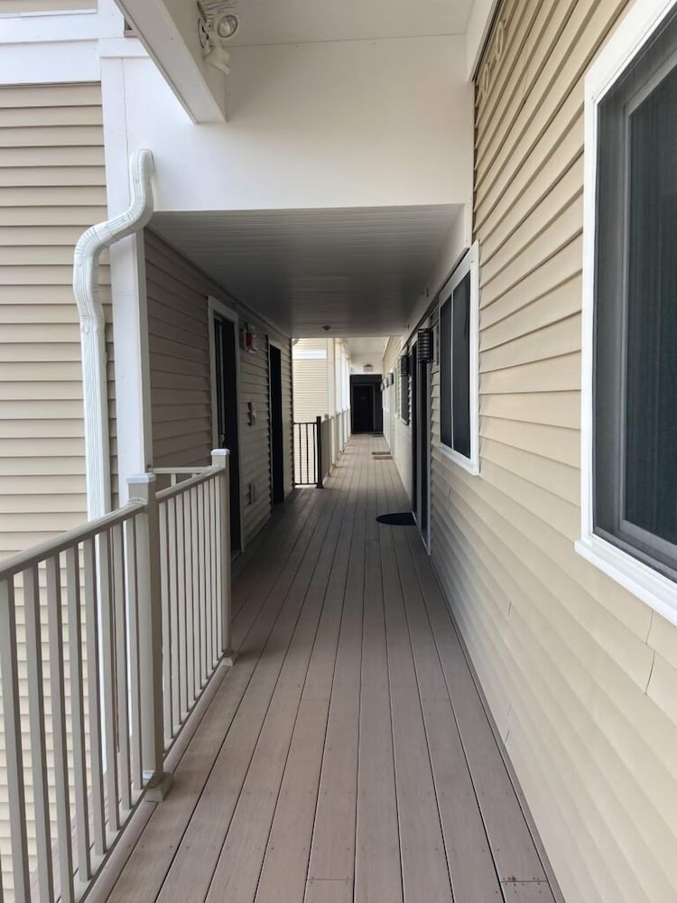 Sea Spray Condo - Property Image 28