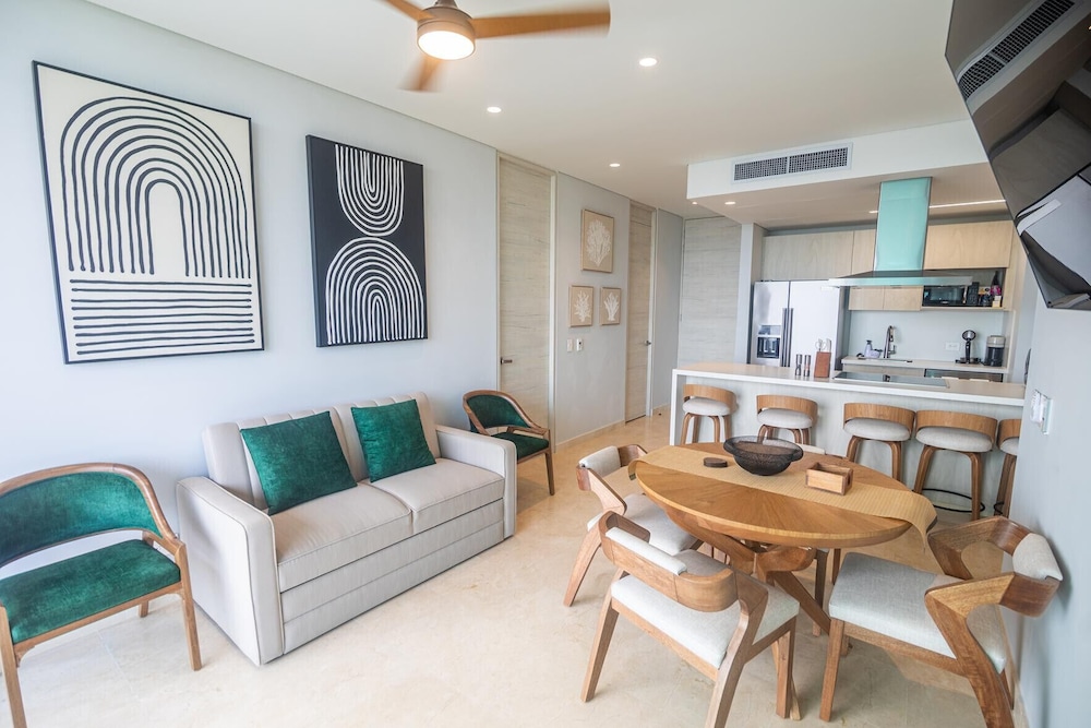 2BR 5 Guests Amazing Views Calablanca
