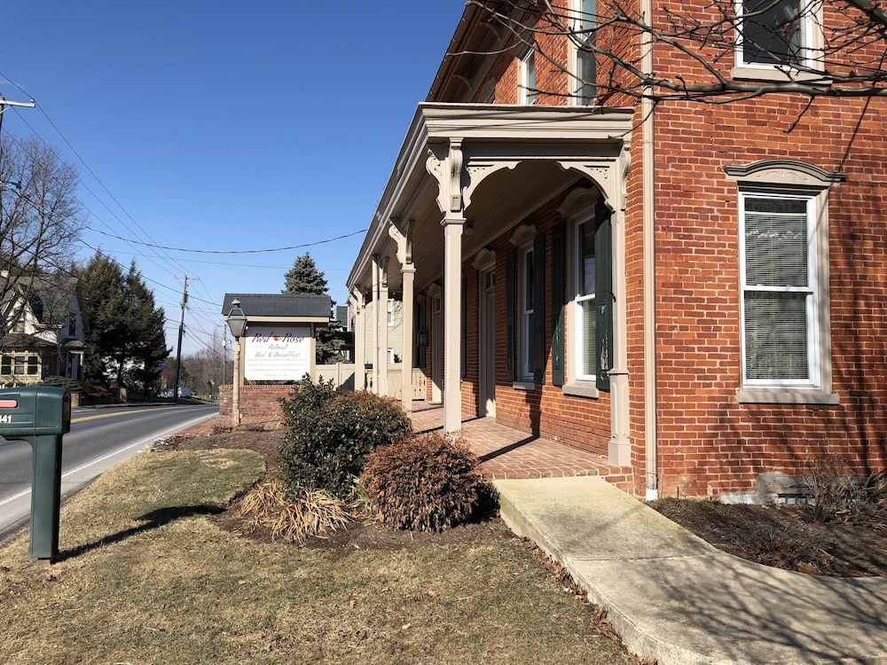 Red Rose Bed & Breakfast