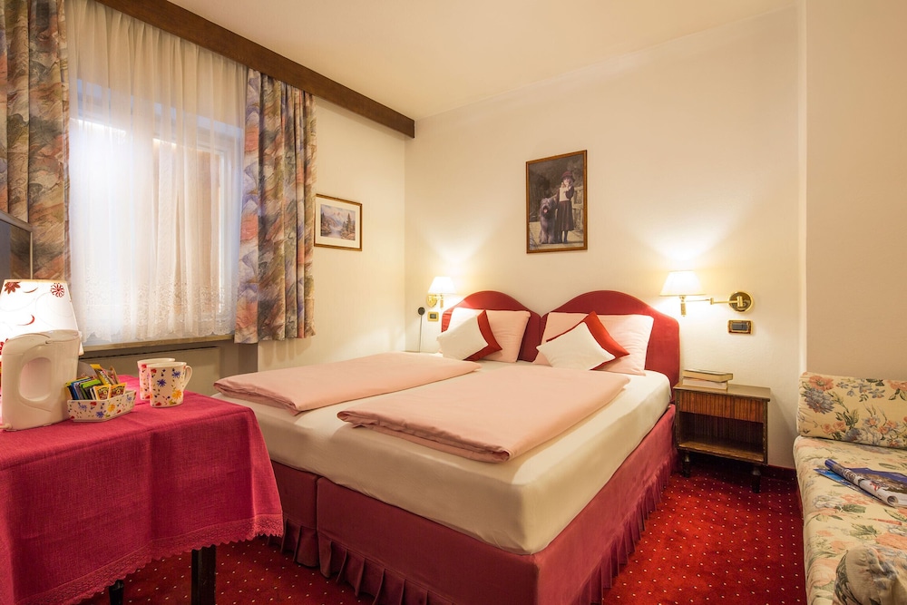 Maria Hotel
