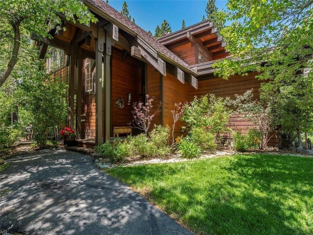 Lake Tahoe Vacations - Third Creek Comfort 2 Bedroom Townhouse by RedAwning - Property Image 14