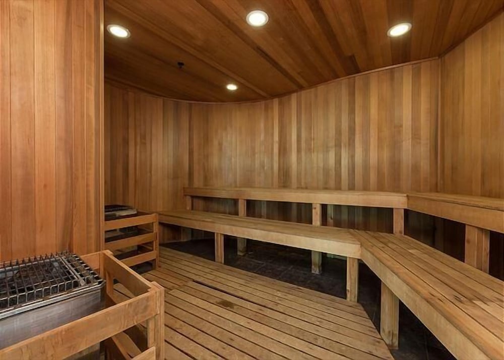 Turquoise Place Unit 1806D