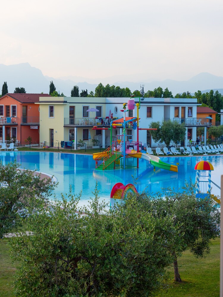 Gasparina Village
