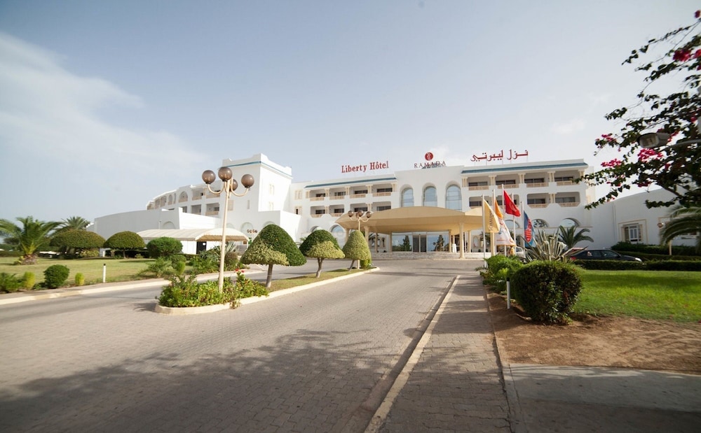 Hotel Liberty Resort - Image 1