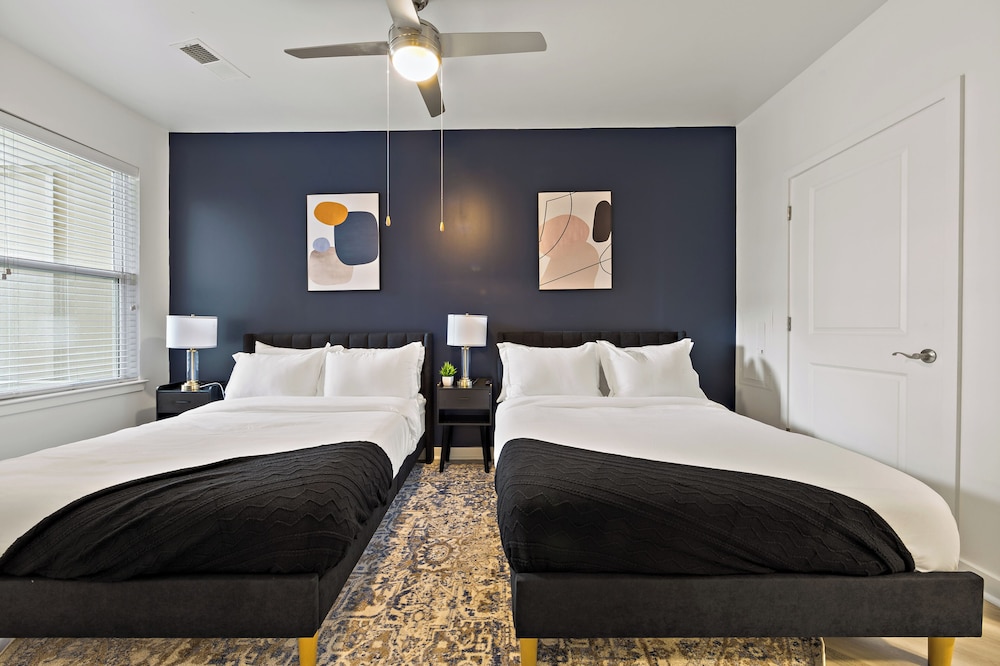 ROVE LIVING/KB - Midtown205