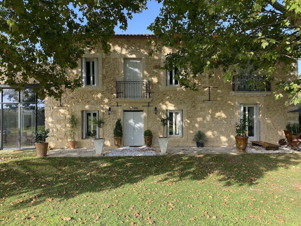 Domaine de la Trinité view 4
