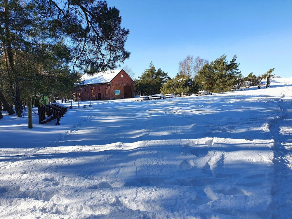 Comfortable Holiday Home, Private Garden, Sauna