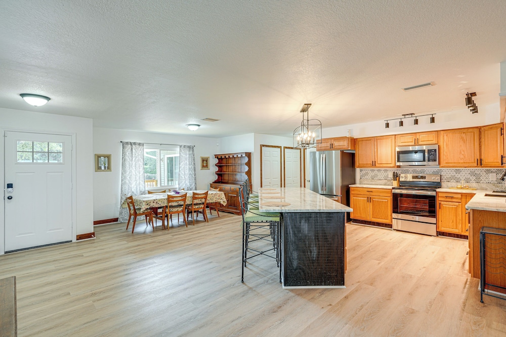 Waterfront Home on Crooked Lake w/ Game Room! - Property Image 25