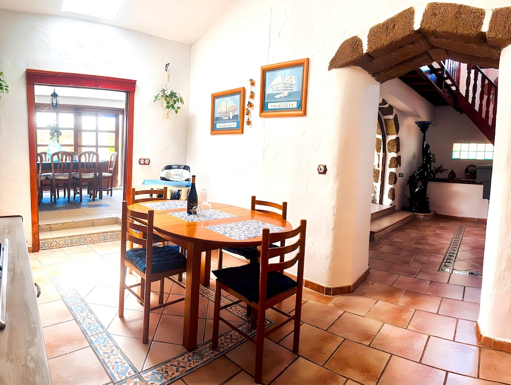 Villa Medinilla With Private Pool in Conil