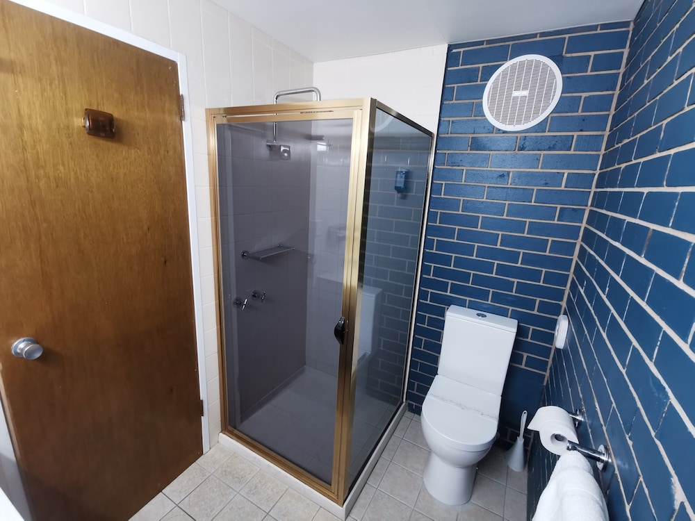 Townhouse Motor Inn