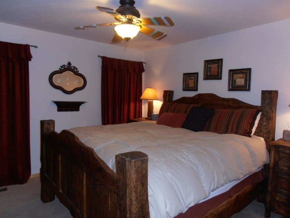 Country Club Homes