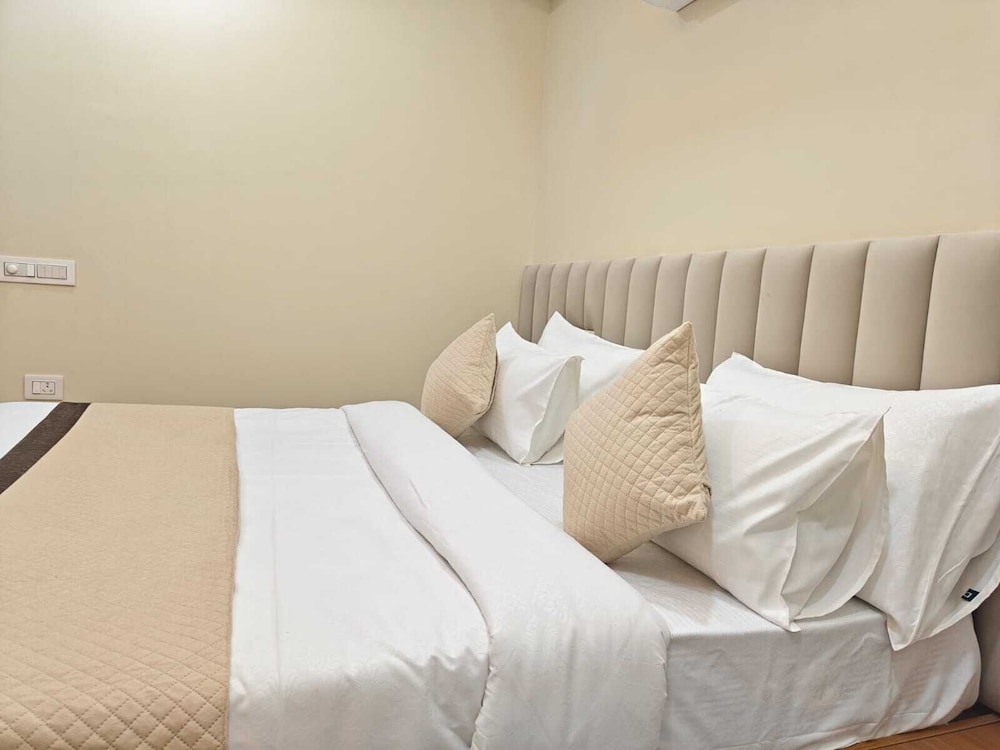 Akshay Premium Suites