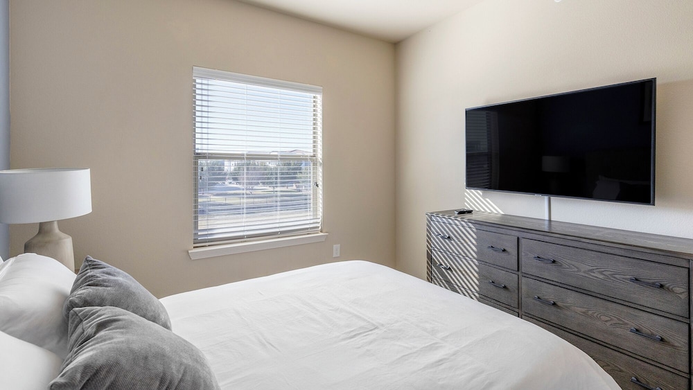 Landing Furnished Apartments near East Arlington