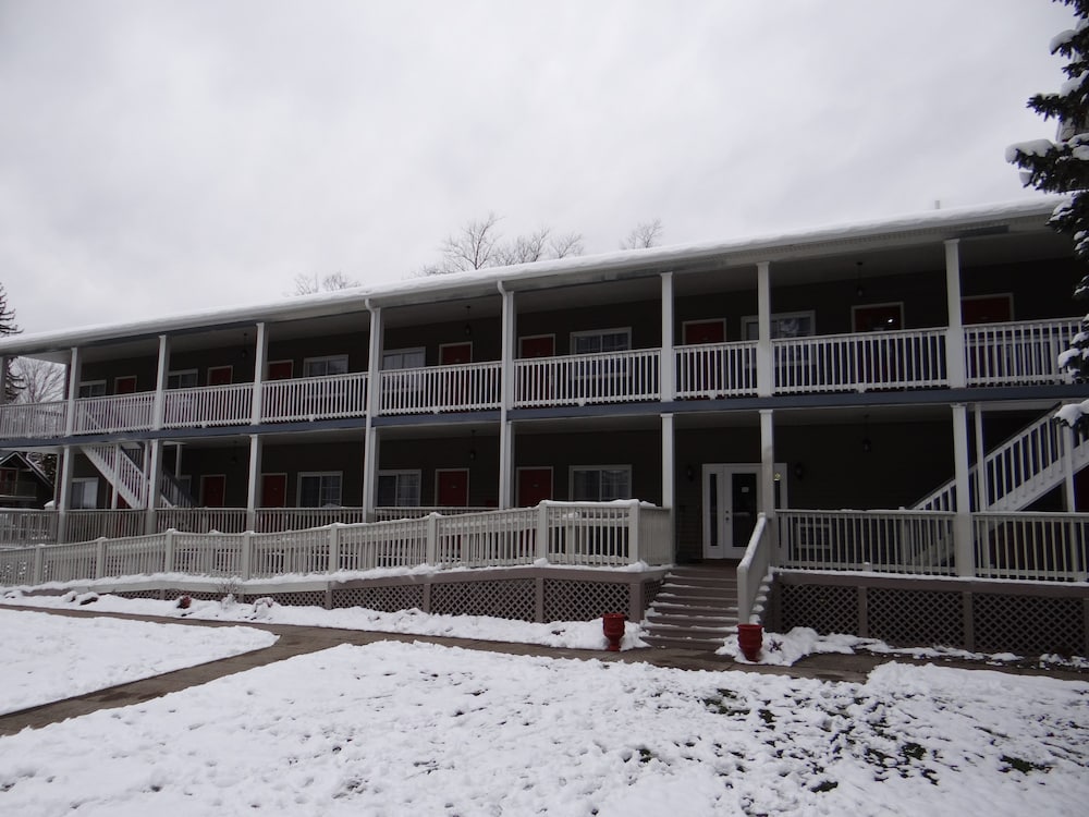 Edelweiss Lodge