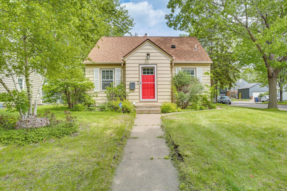 Charming Saint Paul Retreat: 7 Mi to Downtown!