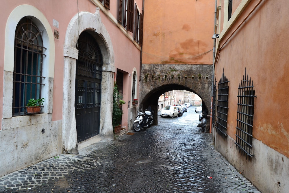 Hello Trastevere - Bed & Breakfast