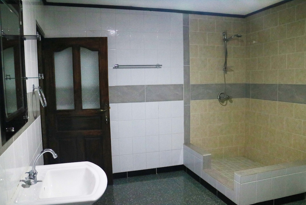 Photo 48